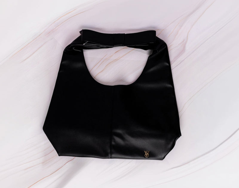 Bolso tipo hobo bag Victoria’s Secret